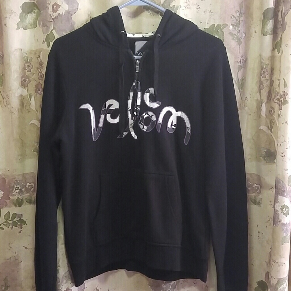 Black Volcom hoodie